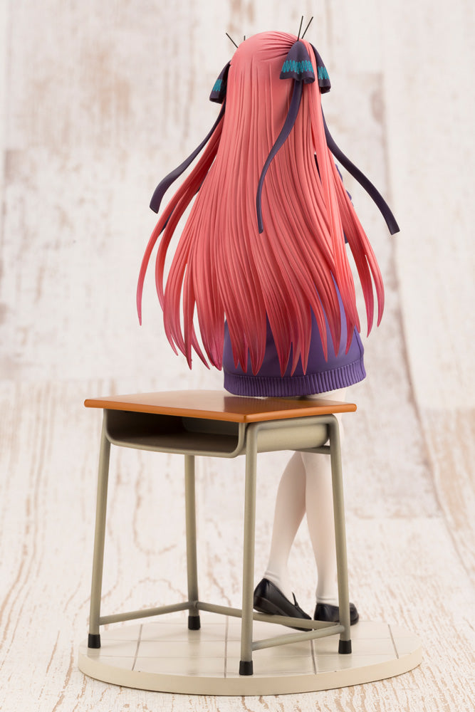 Kotobukiya 1/8 The Quintessential Quintuplets Series - Nino Nakano, PVC Figure (8.67 Inches)