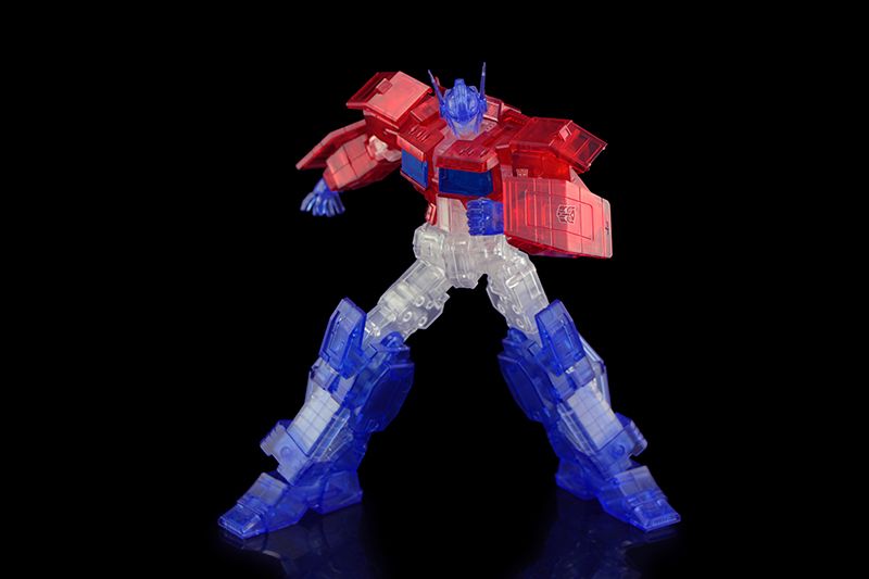 Flame Toys Furai Model Optimus Prime IDW (Clear Ver) 'Transformers'