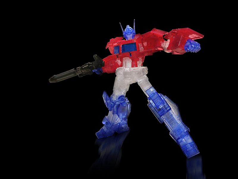 Flame Toys Furai Model Optimus Prime IDW (Clear Ver) 'Transformers'