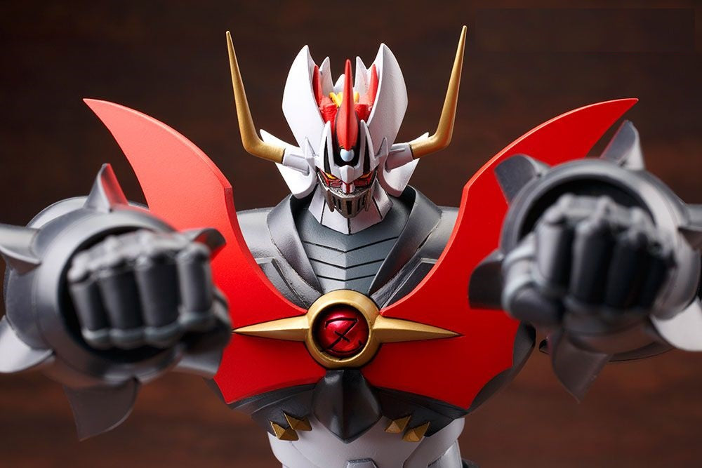 Kotobukiya Mazinger Z - Mazinkaiser (9.06 Inch Tall approx) Full Action Model Kit