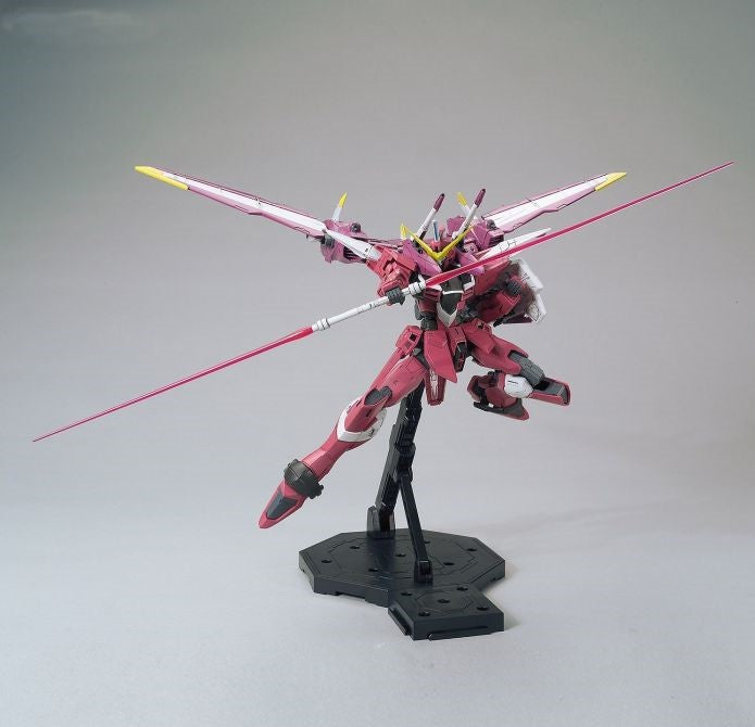 BANDAI Hobby MG 1/100 Justice Gundam