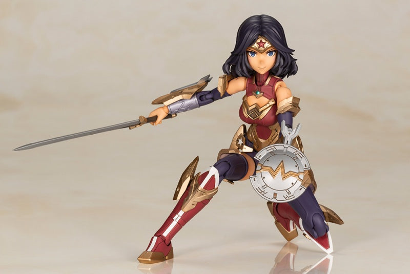 Kotobukiya Wonder Woman Humikane Shimada Ver, Action Figure Kit (7.09 Inches)