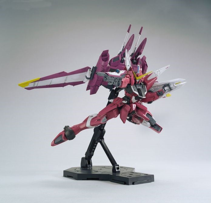 BANDAI Hobby MG 1/100 Justice Gundam